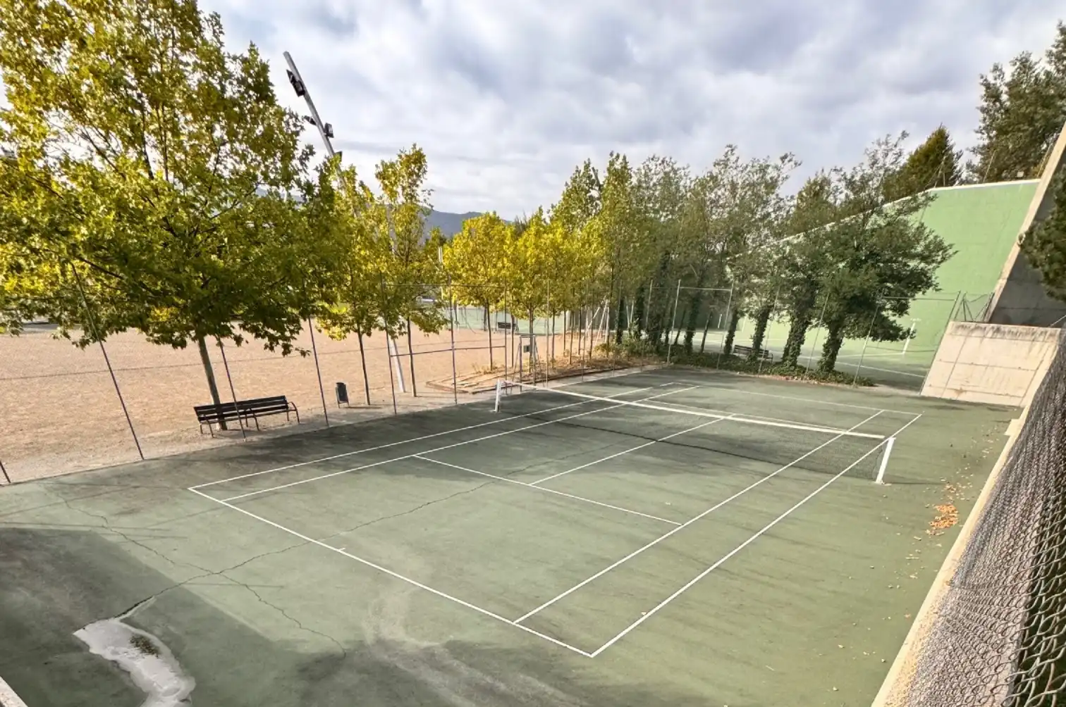 Parking de Piso en venta en Sabiñánigo con Calefacción, Terraza y Trastero