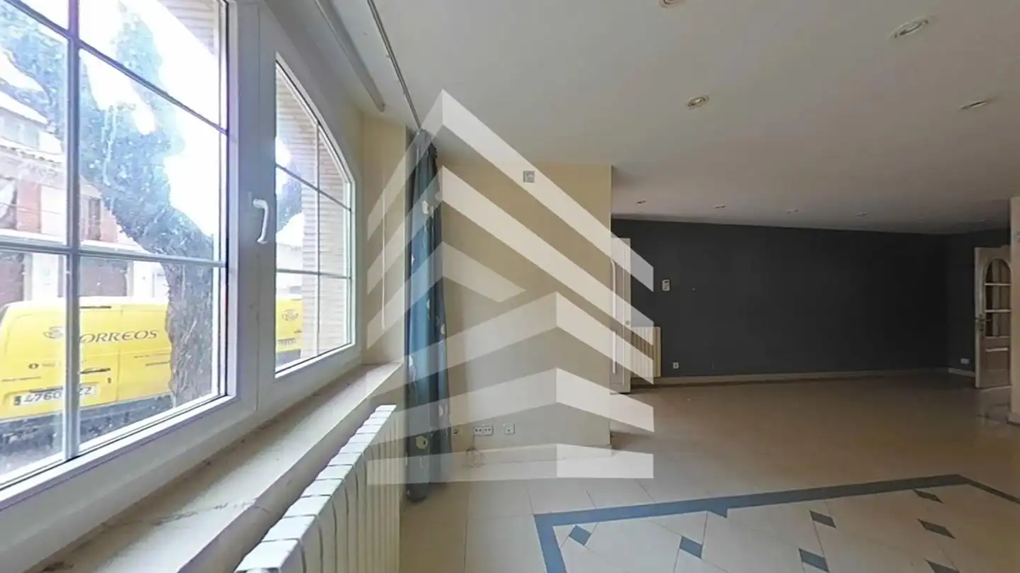 Casa amb terrassa en venda a calle Figueres, imagen 5