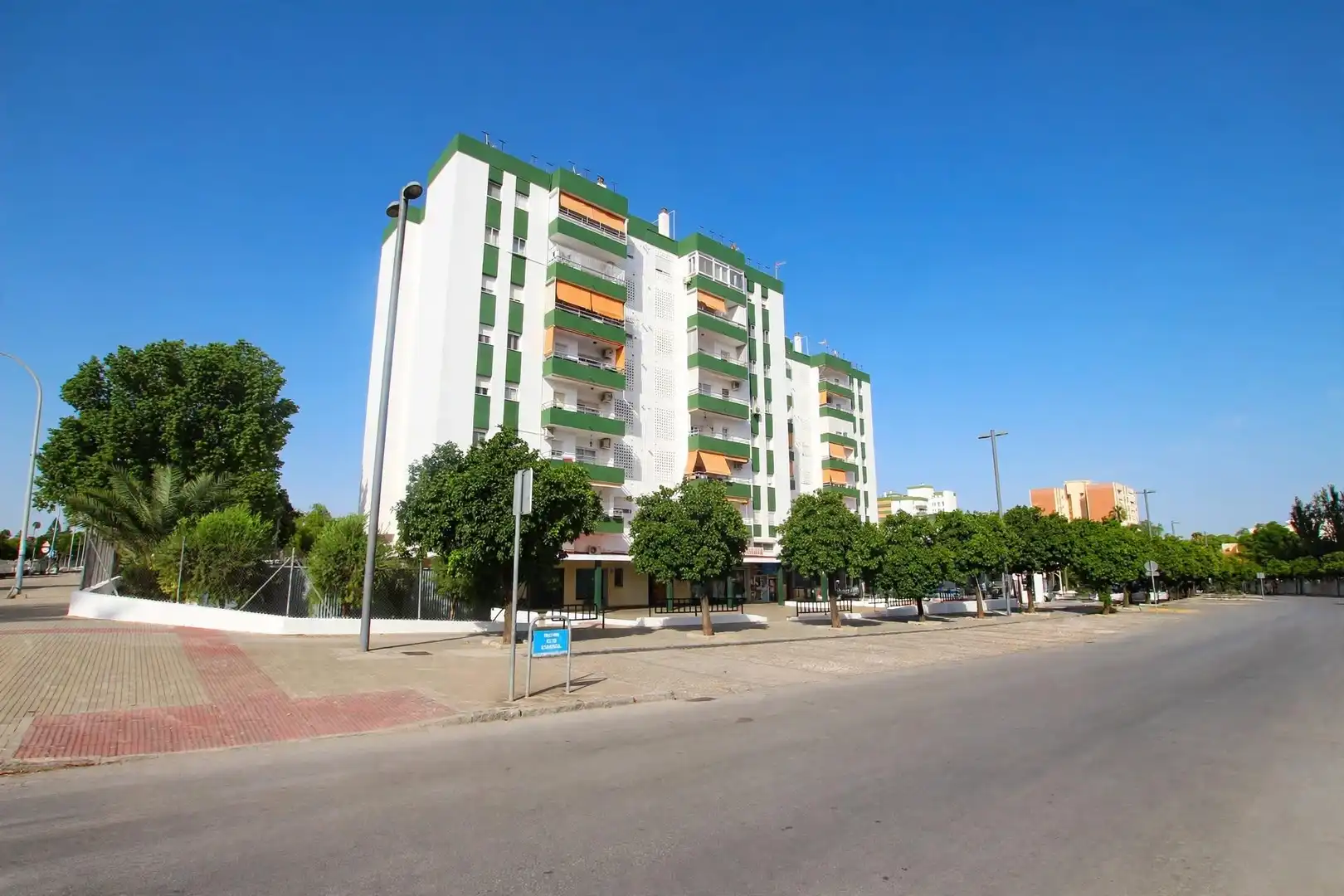 Außenansicht von Wohnung zum Verkauf in Jerez de la Frontera mit Klimaanlage, Parkett und Terrasse