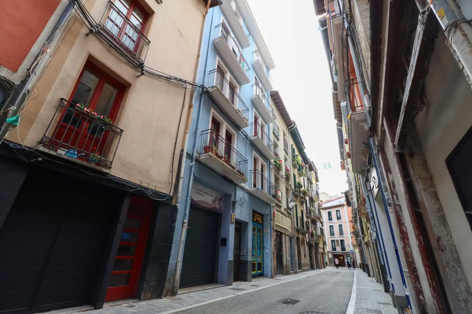 Vista exterior de Piso en venta en  Pamplona / Iruña con Calefacción y Parquet