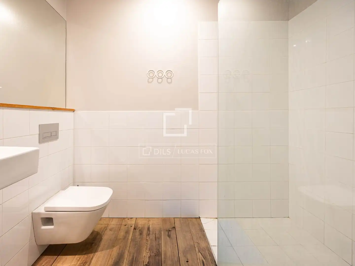 Badezimmer von Wohnung zum Verkauf in Barcelona mit Heizung