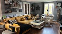 Sala d'estar de Casa o xalet en venda en Campos amb Aire condicionat, Jardí privat i Parquet