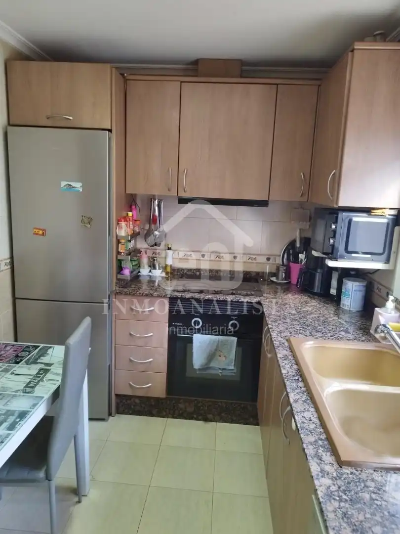 Cocina de Casa adosada en venta en Camporrobles con Calefacción, Terraza y Trastero
