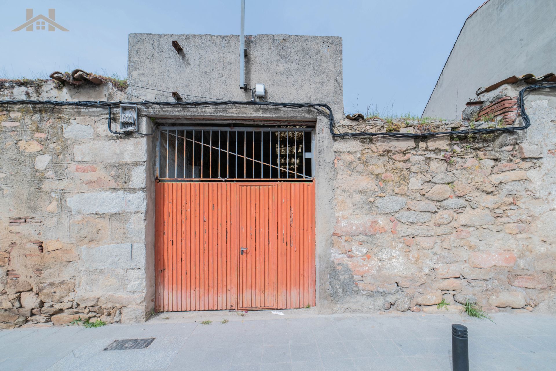 Exterior view of Industrial buildings for sale in Cadalso de los Vidrios