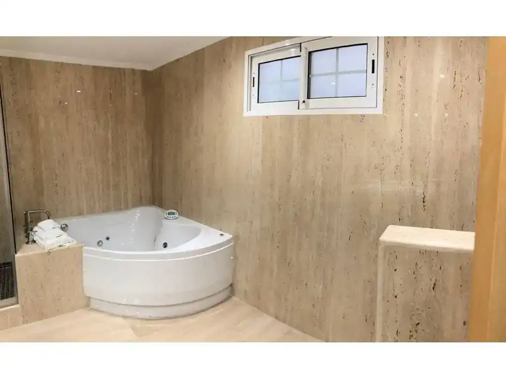Baño de Apartamento de alquiler en Ería - Masip