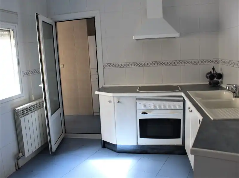 Residencial en venda a Tomelloso, imagen 3