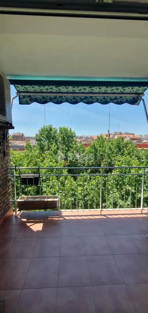 Außenansicht von Wohnung zum Verkauf in Madrid mit Klimaanlage, Heizung und Terrasse