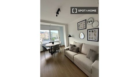 Foto 4 de Habitació a El Camp de l'Arpa del Clot, Barcelona Capital