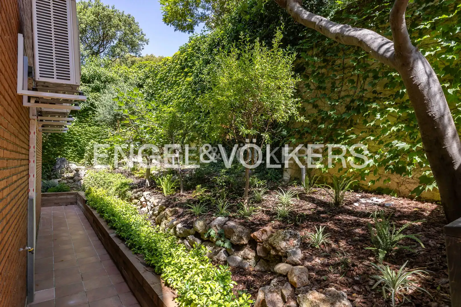 Garden of Houses for sale in Castelldefels  with Air Conditioner, Heating and Private garden