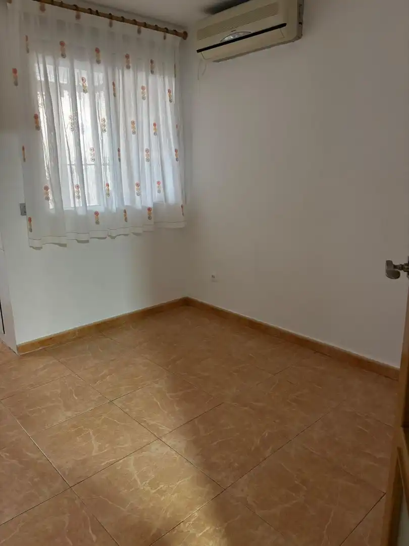 Piso con terraza en venta en Polo de Bernabé, imagen 2