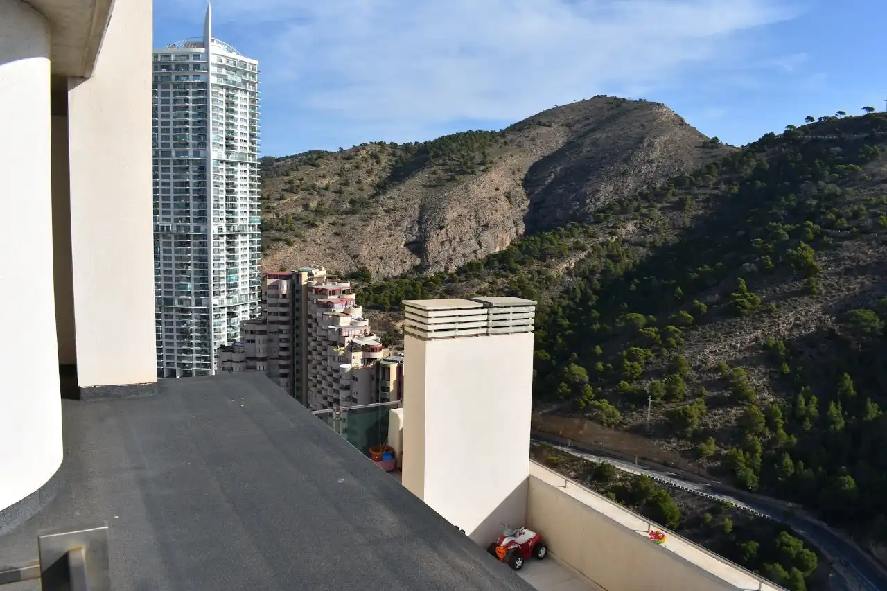 Vista exterior de Apartamento en venta en Benidorm con Terraza