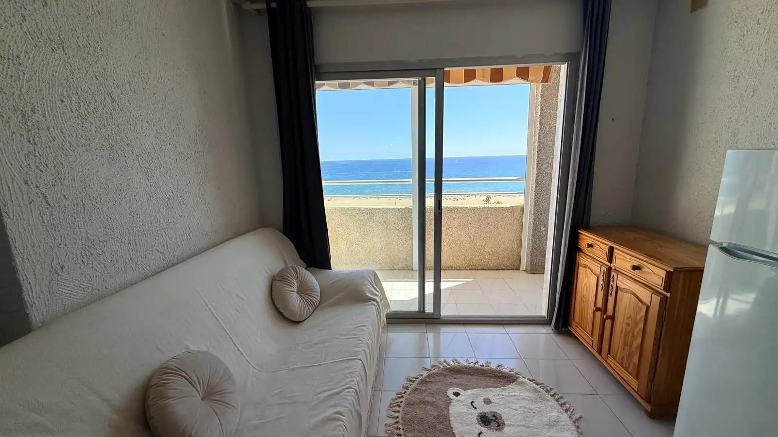 Habitación de Apartamento en venta en Empuriabrava con Terraza y Amueblado