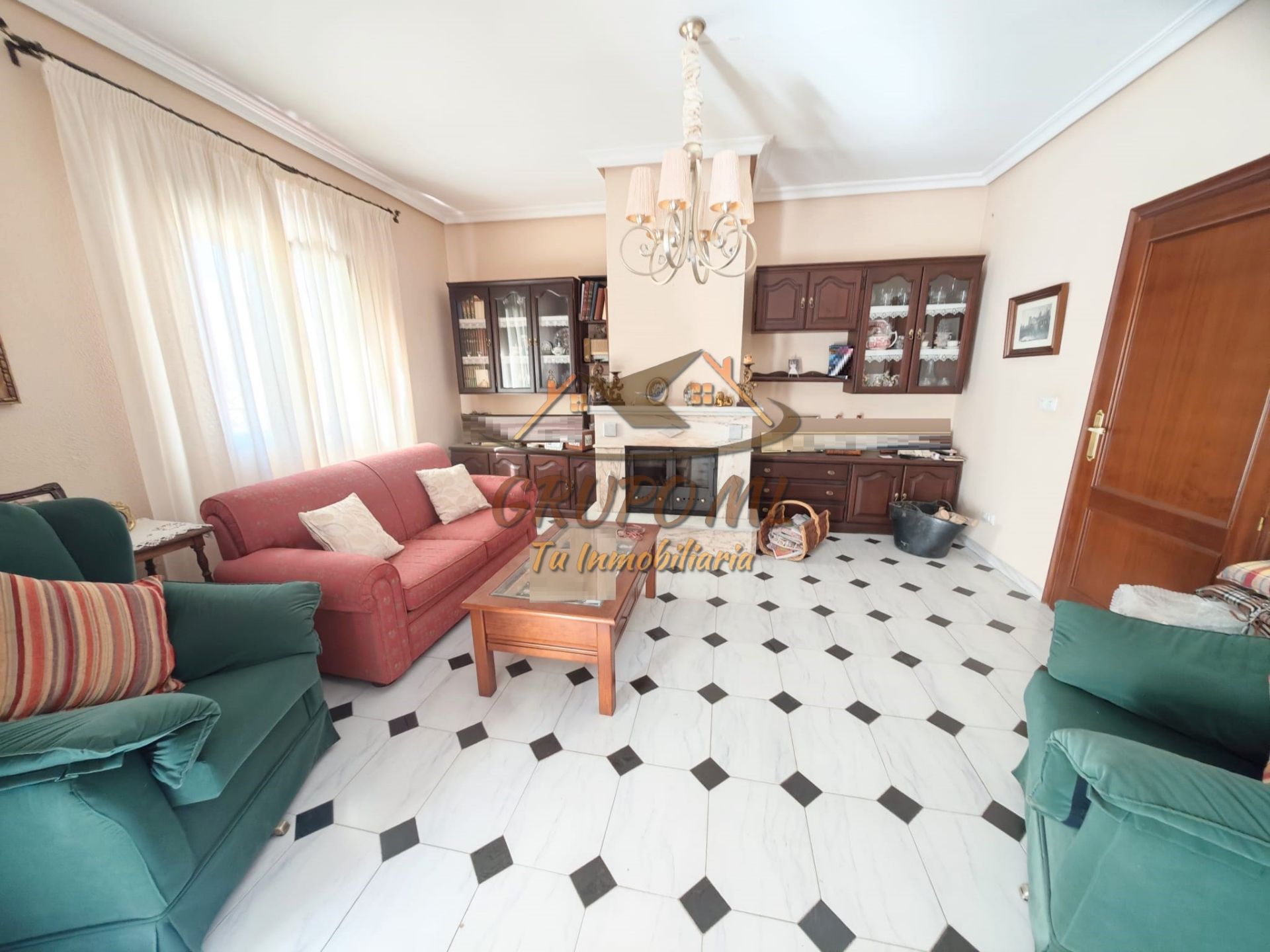 Living room of Flat for sale in Úbeda  with Air Conditioner, Heating and Terrace