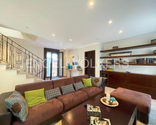Living room of Single-family semi-detached for sale in Vilanova de Arousa