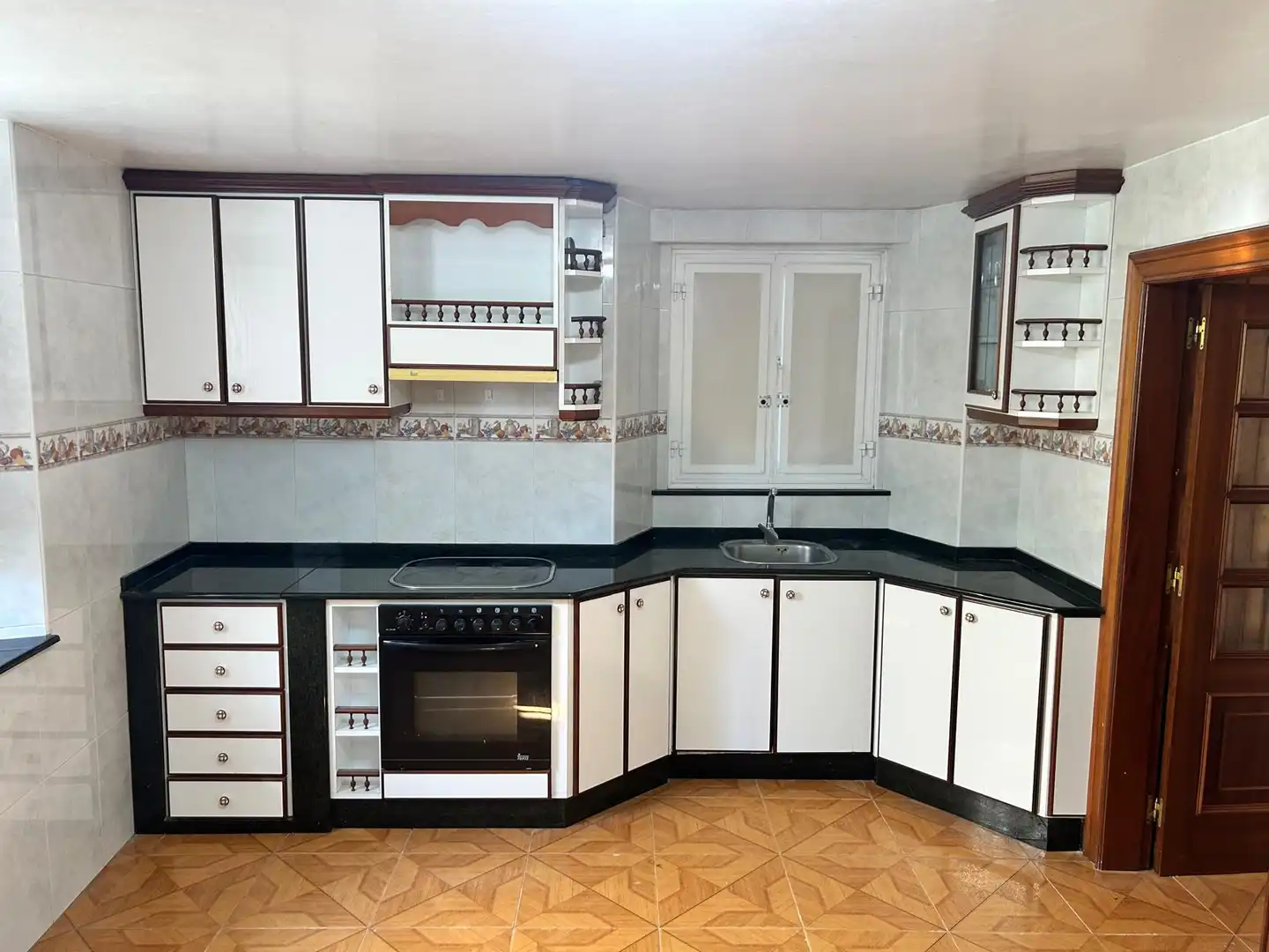 Cocina de Casa o chalet en venta en Valdoviño con Jardín privado y Terraza