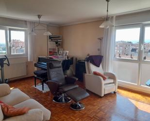 Living room of Flat for sale in Vitoria - Gasteiz  with Heating, Parquet flooring and Storage room