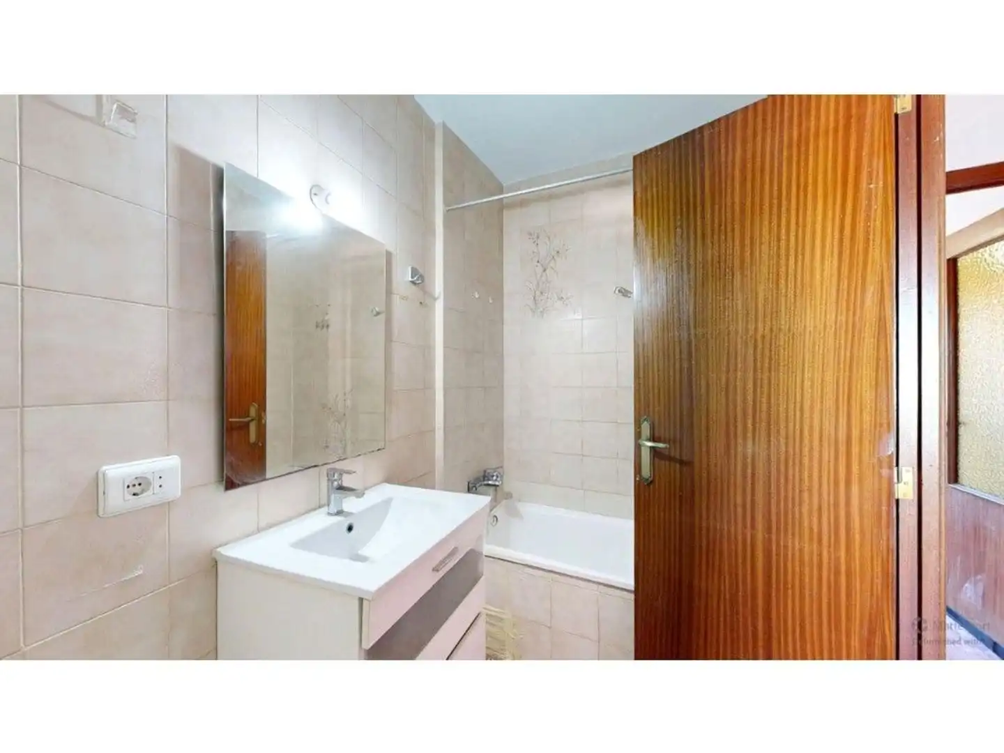 Baño de Casa adosada en venta en Casinos con Jardín privado, Terraza y Trastero