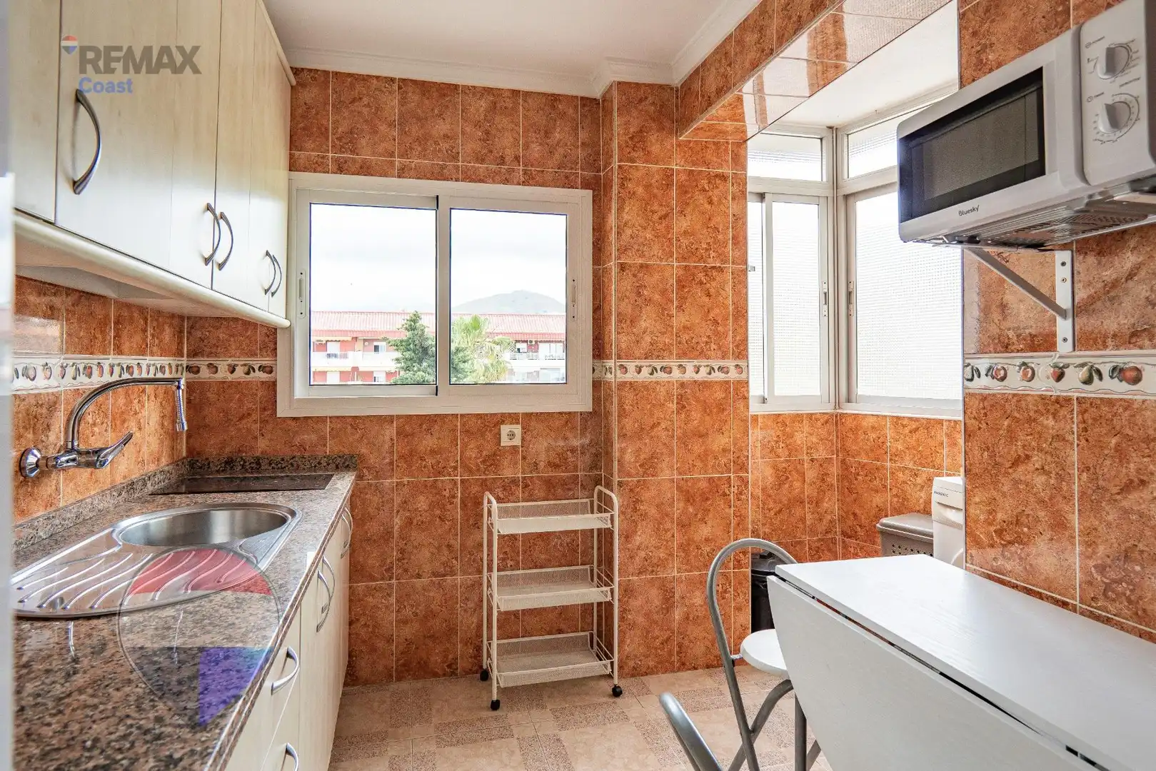 Cocina de Apartamento de alquiler en Rincón de la Victoria con Aire acondicionado, Calefacción y Amueblado