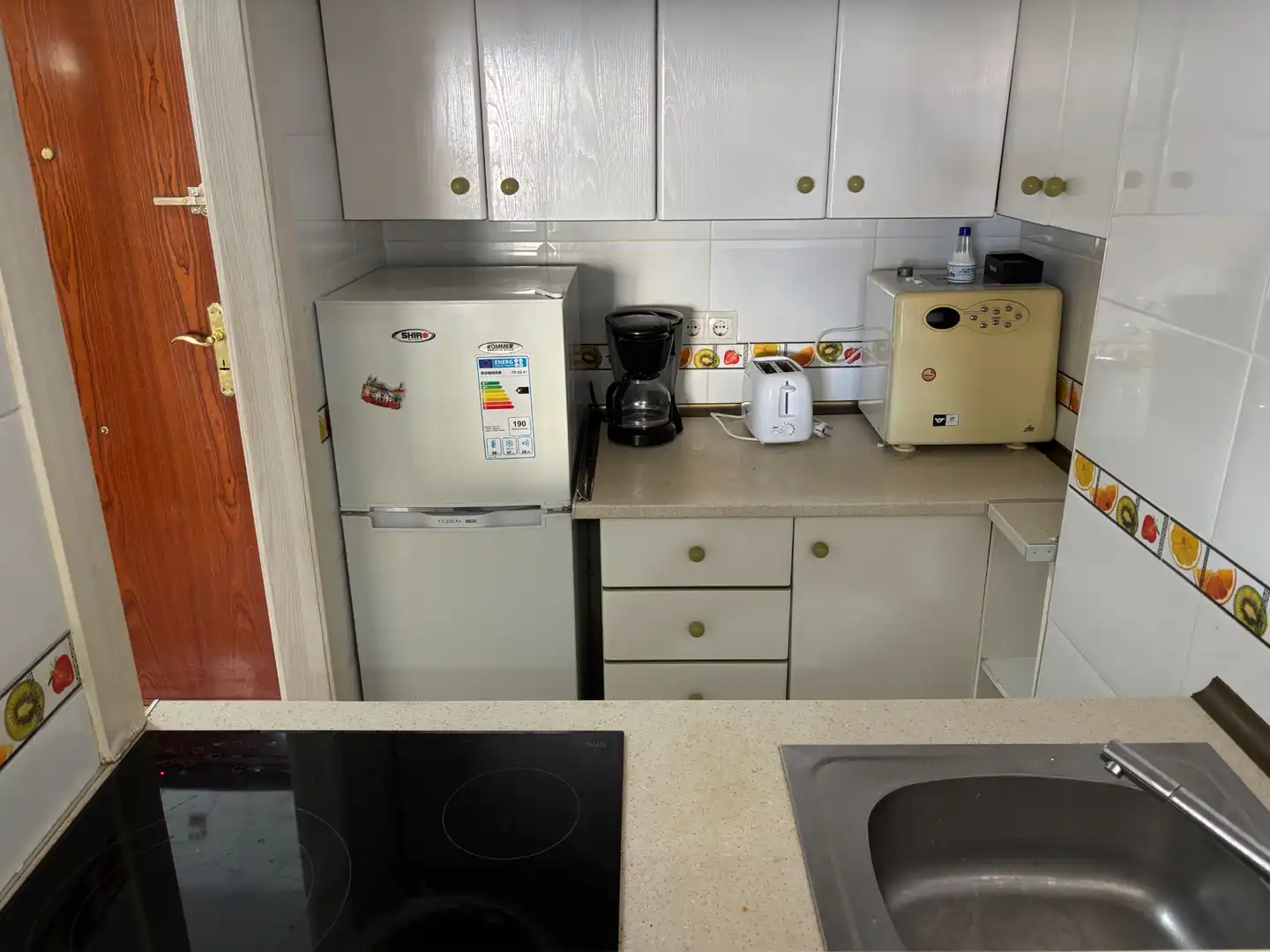 Cuina de Apartament en venda en Torrox amb Aire condicionat, Terrassa i Moblat