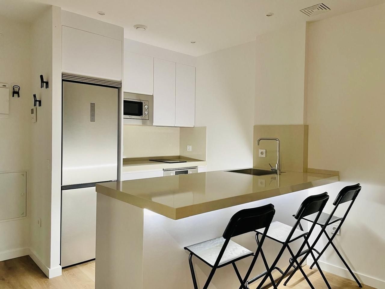 Cuina de Estudi de lloguer en Jerez de la Frontera amb Aire condicionat i Moblat