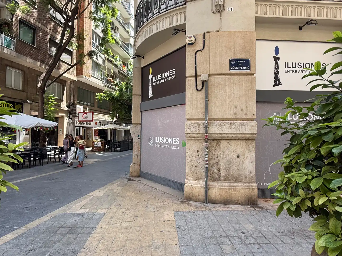 Außenansicht von Geschaftsraum zur Miete in Valencia mit Klimaanlage und Alarm