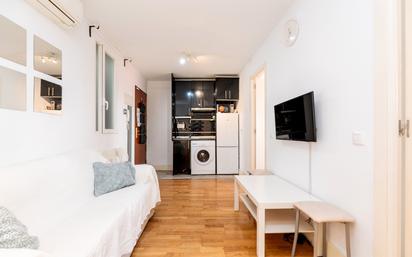 Bedroom of Flat for sale in  Madrid Capital  with Air Conditioner and Furnished