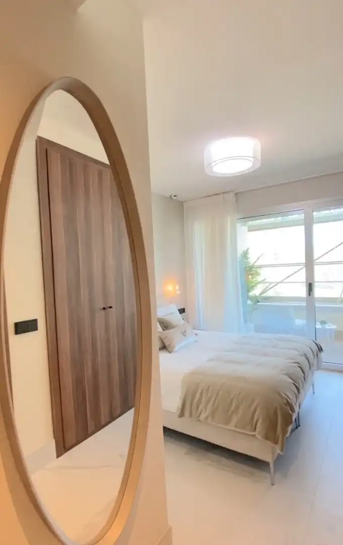 Dormitori de Pis en venda en Marbella amb Aire condicionat, Calefacció i Terrassa