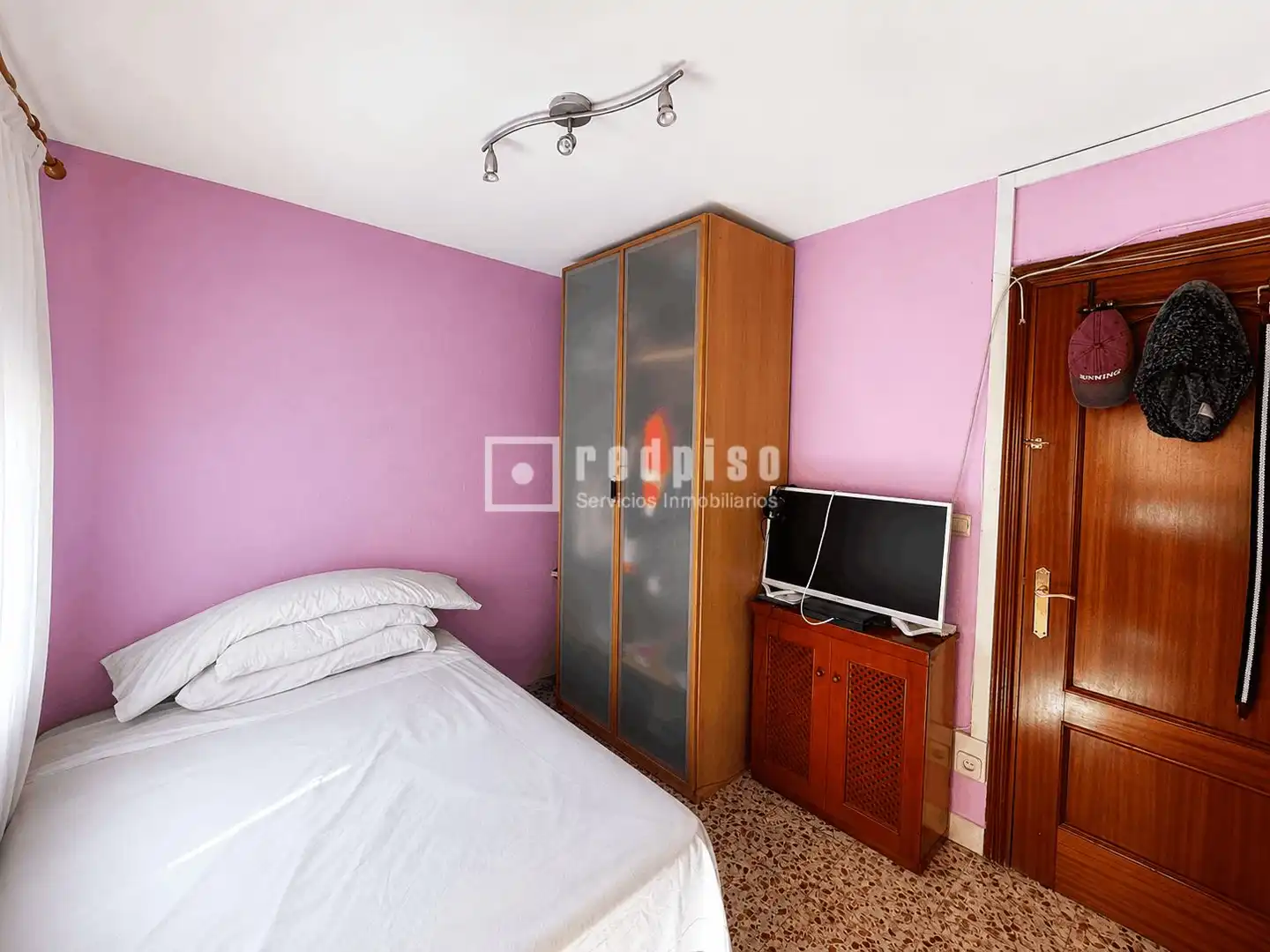 Habitación de Casa o chalet en venta en Coslada con Calefacción, Terraza y Trastero
