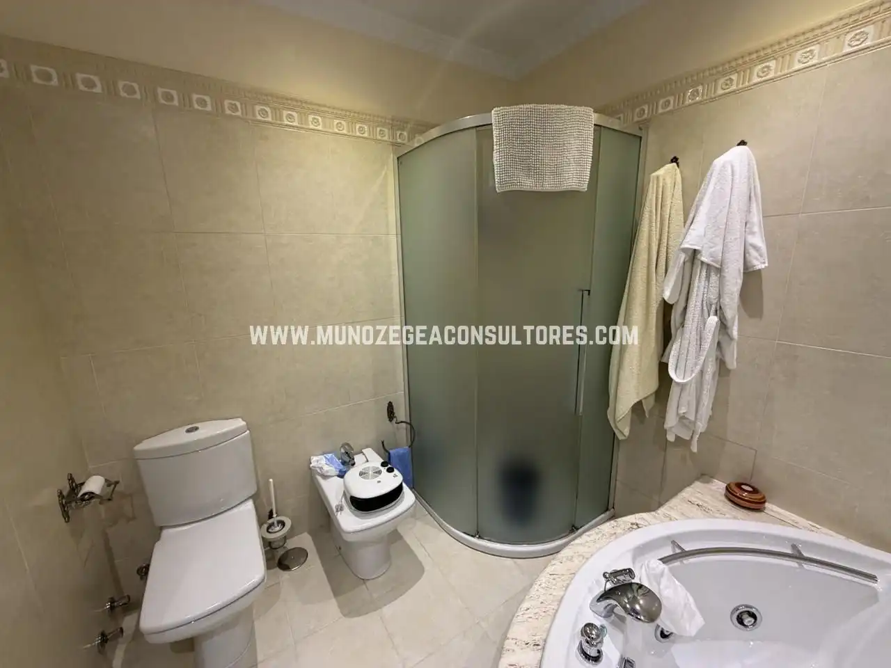 Bathroom of Houses for sale in Lucena  with Air Conditioner, Terrace and Storage room