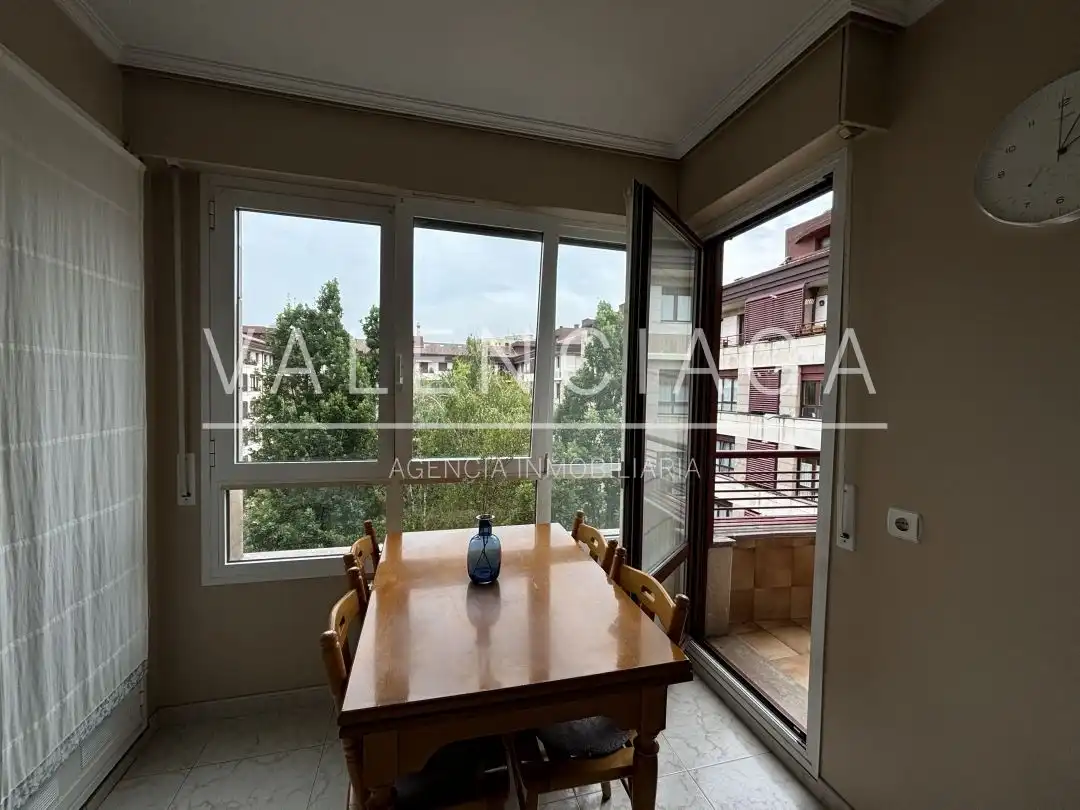 Flat with terrace to rent in José Maria Sert Plaza, imagen 12