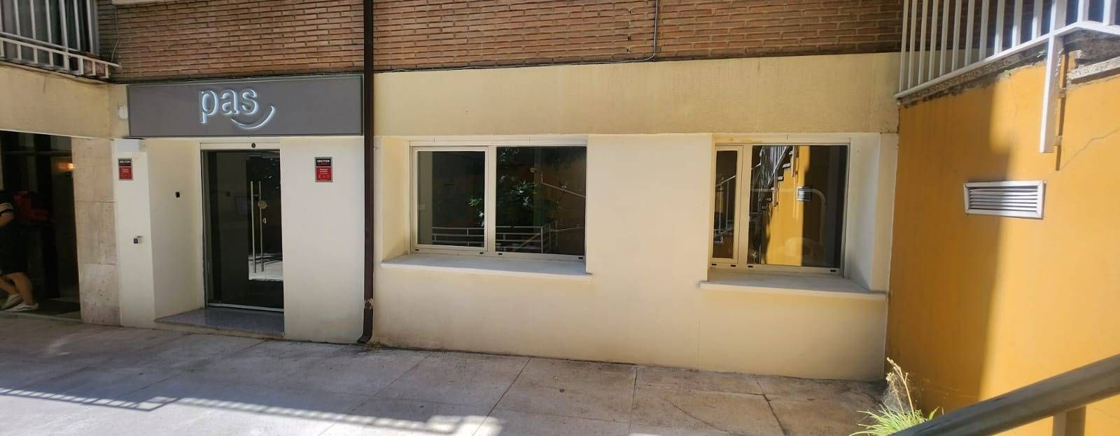 Exterior view of Premises for sale in  Madrid Capital