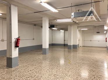 Local comercial en venta en Vinyets - Molí Vell
