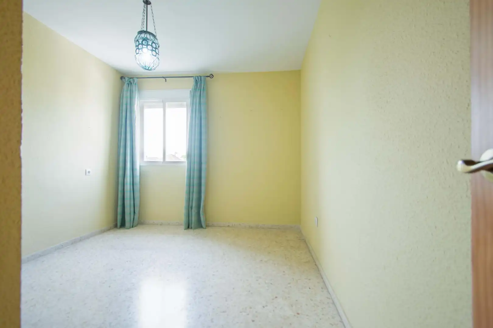 Dormitori de Casa adosada en venda en Tomares amb Terrassa i Traster