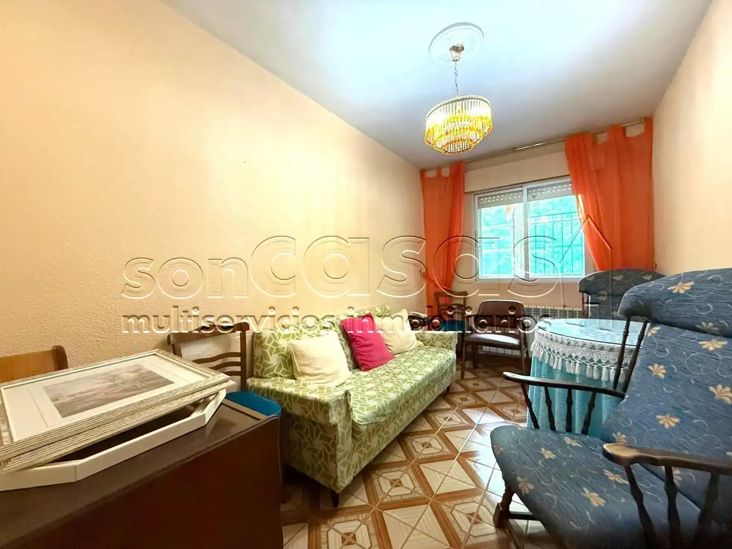 Living room of Flat for sale in Alcorcón  with Heating, Terrace and Furnished