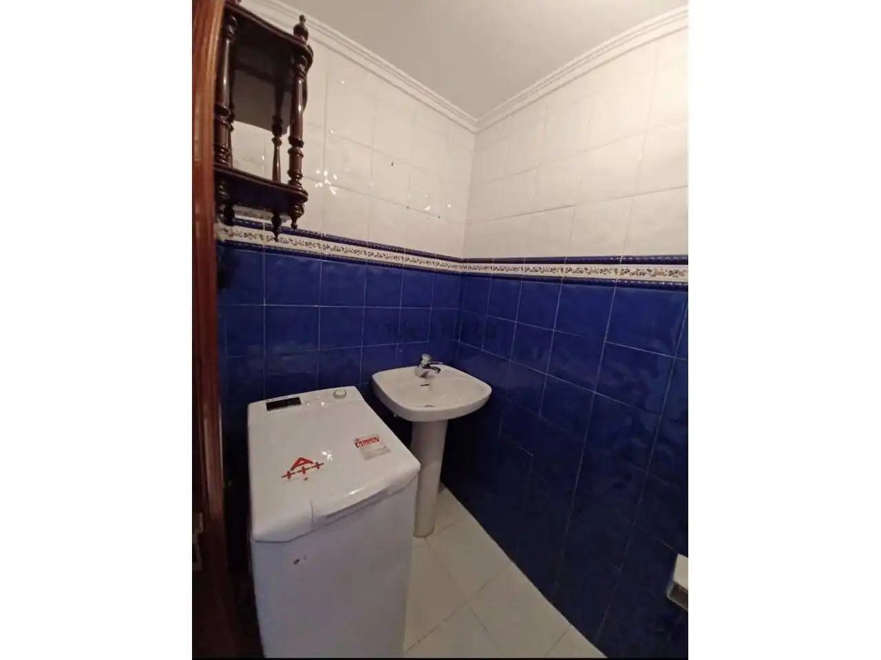 Bathroom of Flat for rent in Gijón   with Terrace and Storage room