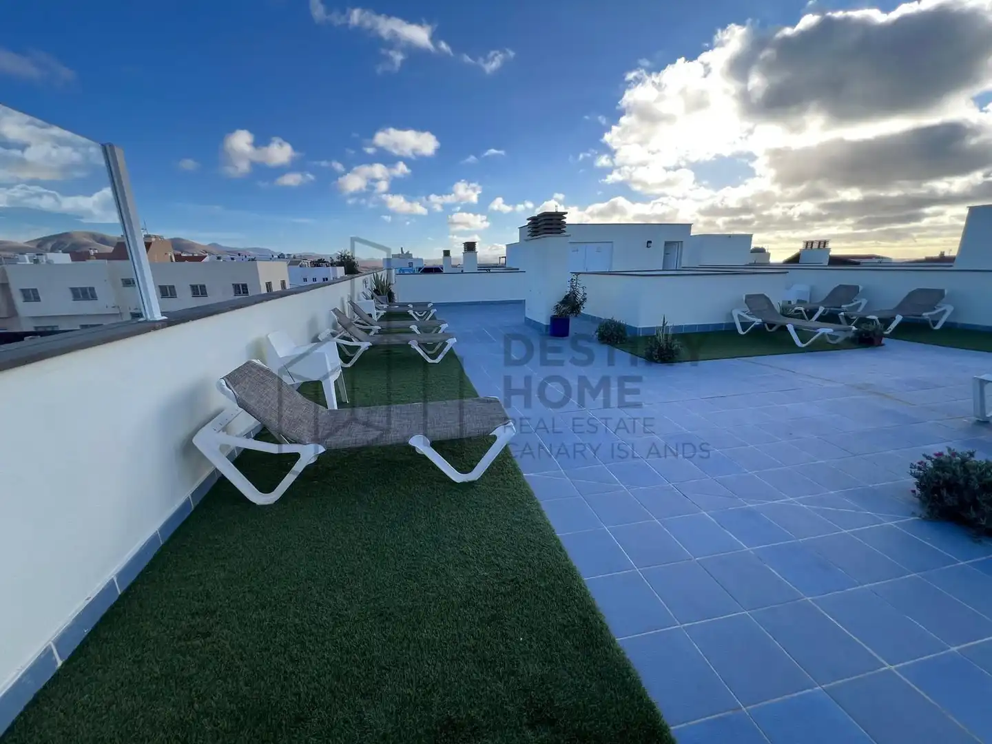 Terrasse von Wohnungen zum Verkauf in La Oliva mit Abstellraum, Möbliert und Gemeinschaftspool
