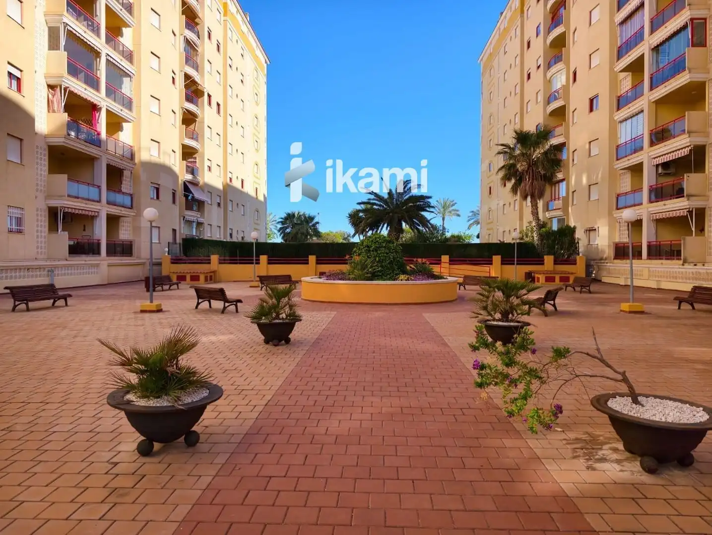 Außenansicht von Wohnung zur Miete in Villajoyosa / La Vila Joiosa mit Klimaanlage, Heizung und Terrasse