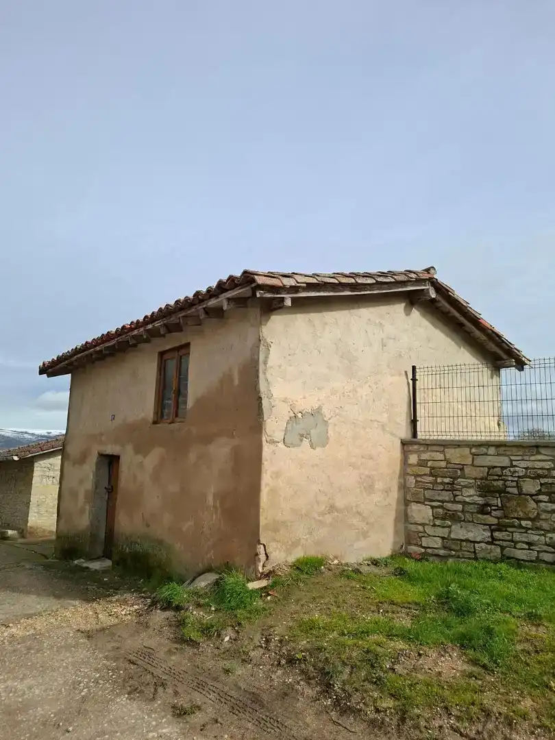 Außenansicht von Erdgeschoss zum Verkauf in Valle de Losa