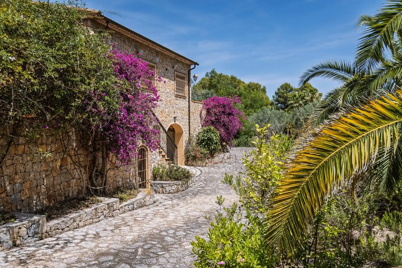 Vista exterior de Casa o xalet en venda en Pedreguer amb Aire condicionat, Calefacció i Jardí privat