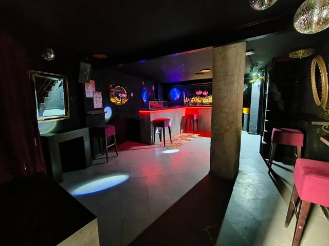 Local comercial en Alquiler en Casco Antiguo - Sta. Cruz - Ayuntamiento