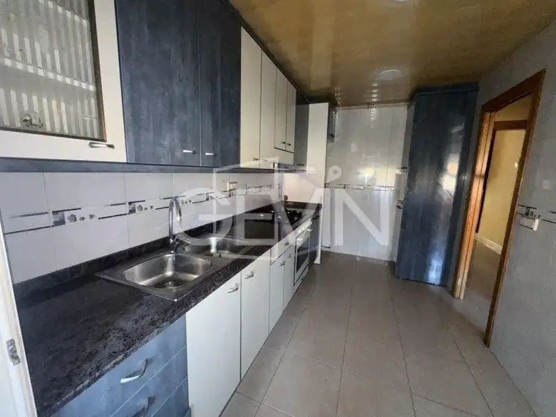 Kitchen of Flat for sale in Mollet del Vallès  with Balcony