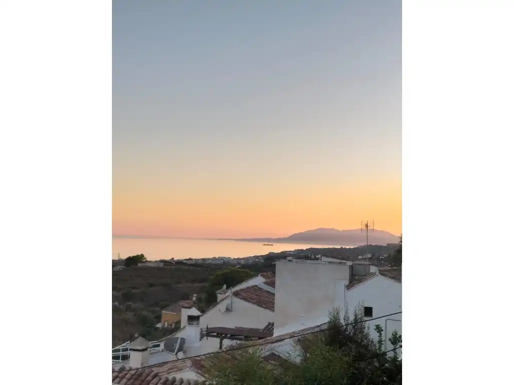 Chalet con piscina en venta en Calle Colinas de Chilches, imagen 2