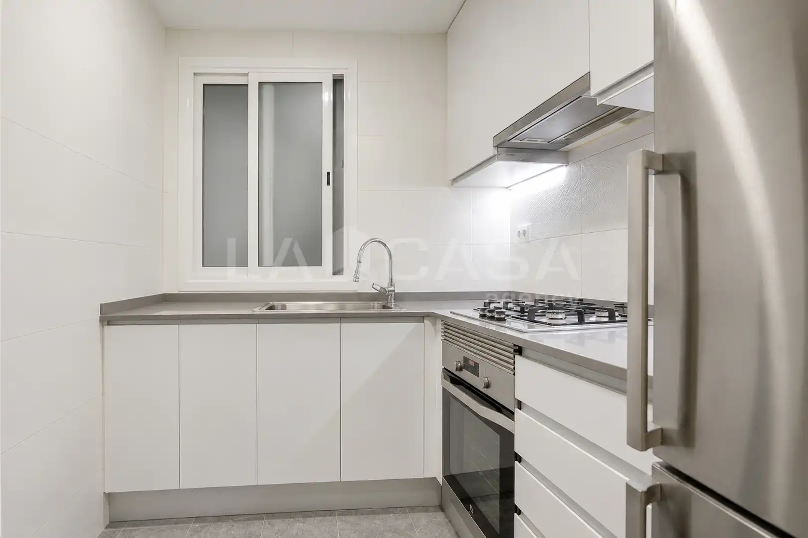 Kitchen of Flat for sale in Barcelona  with Oven