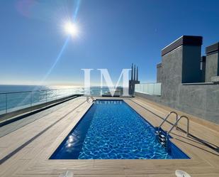 Swimming pool of Apartment to rent in Badalona  with Air Conditioner, Heating and Community pool