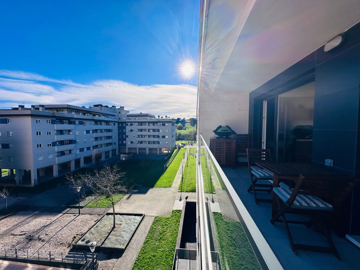 Terrassa de Pis en venda en Gijón  amb Calefacció, Jardí privat i Terrassa