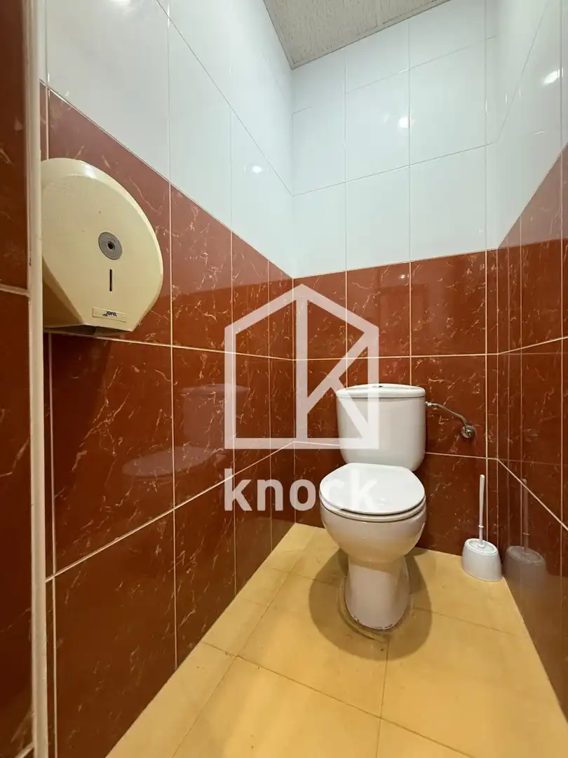 Baño de Local de alquiler en Cacabelos