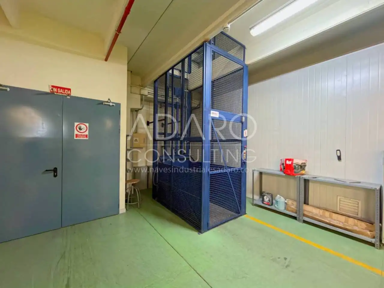 Nave industrial de alquiler en Torrejón de Ardoz con Alarma