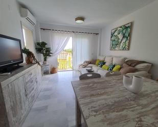 Living room of Flat for sale in Estepona  with Air Conditioner and Terrace