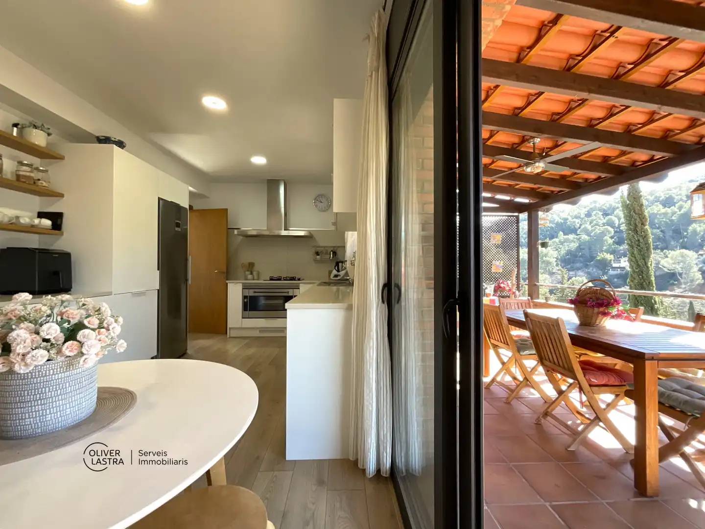Cocina de Casa o chalet en venta en Corbera de Llobregat con Aire acondicionado, Calefacción y Jardín privado