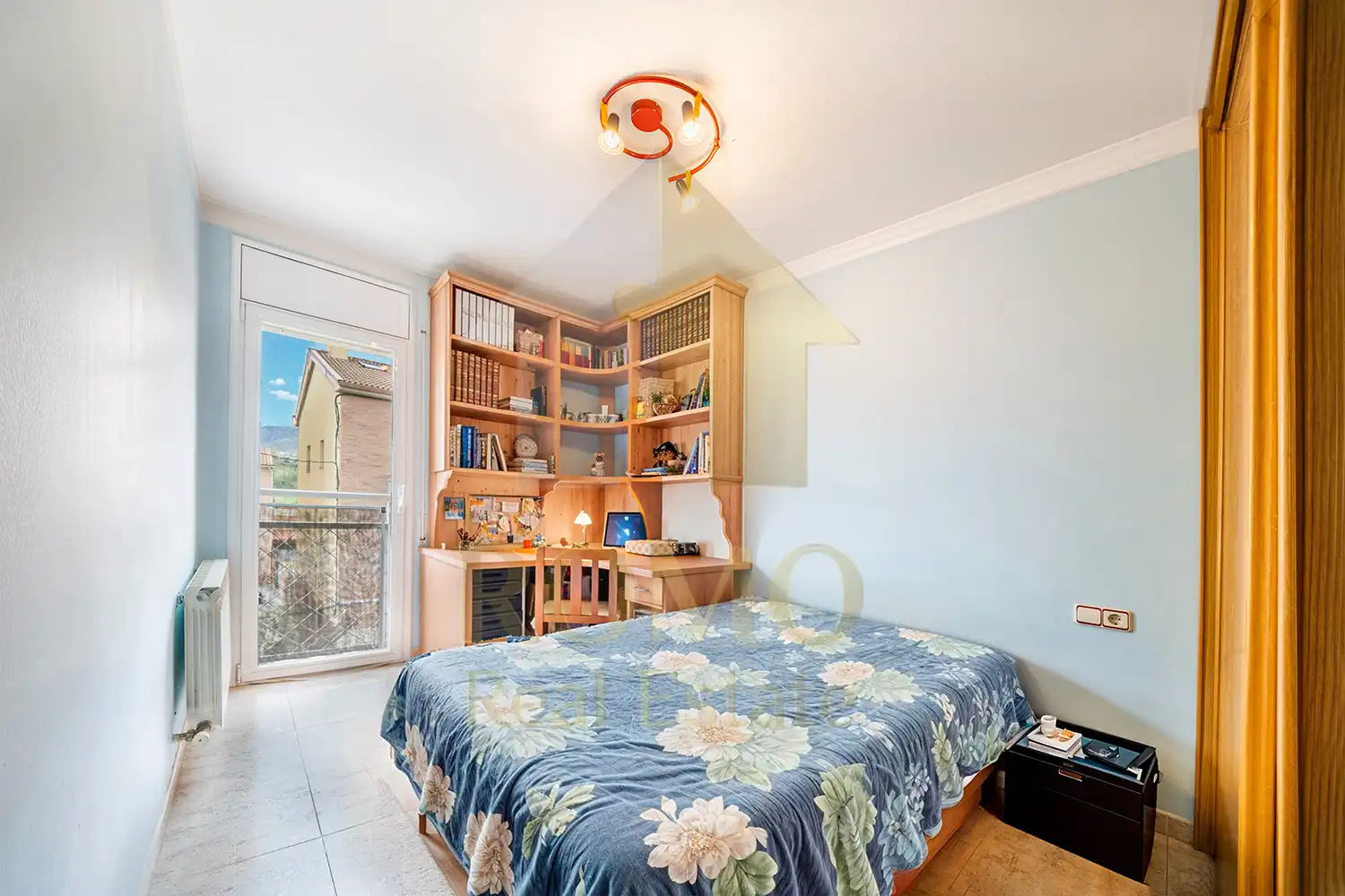 Habitación de Casa adosada en venta en Caldes de Montbui con Calefacción y Balcón